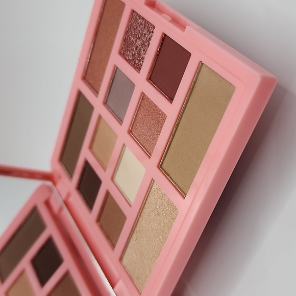 Ciate London - Everyday Vacay - Picture 6 of 10